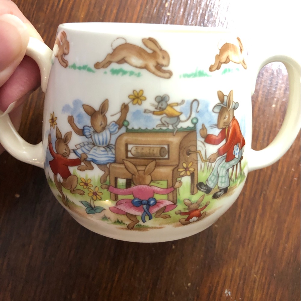Vintage Royal Doulton 5 piece set Children's Bunnykins Dinnerware Set 1970’s - Picture 7 of 10